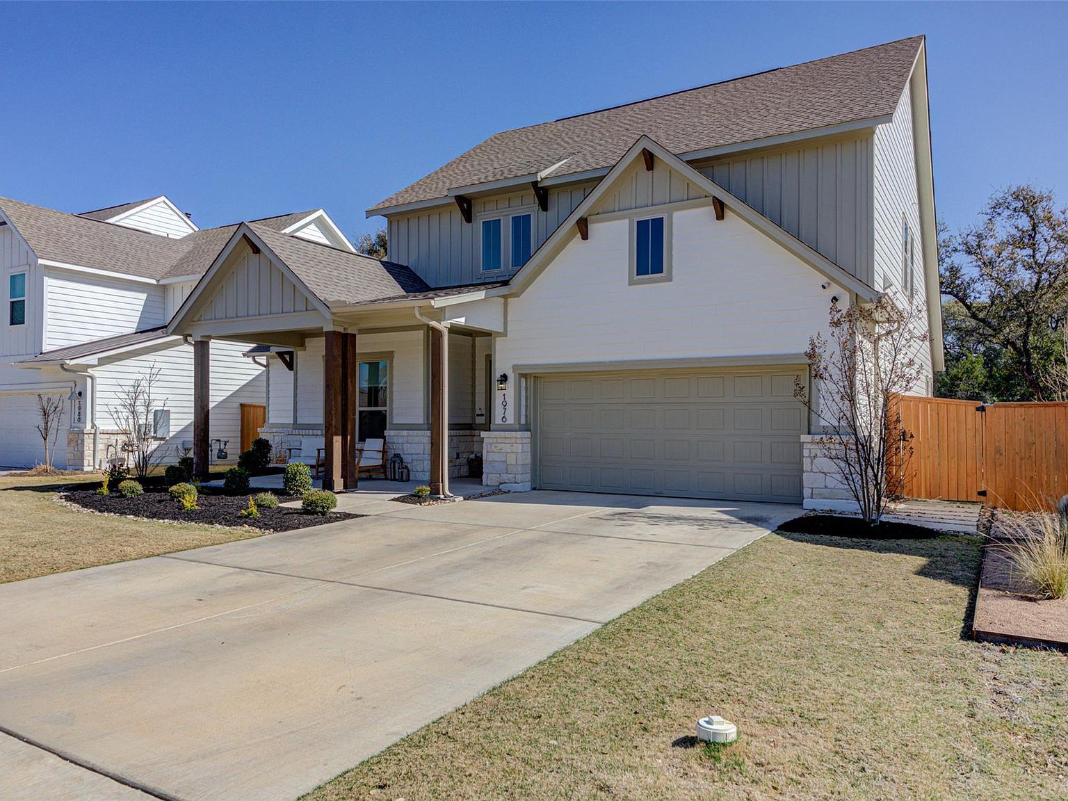 1976 Headwaters Blvd Dripping Springs, TX 78620 - Thumbnail 4