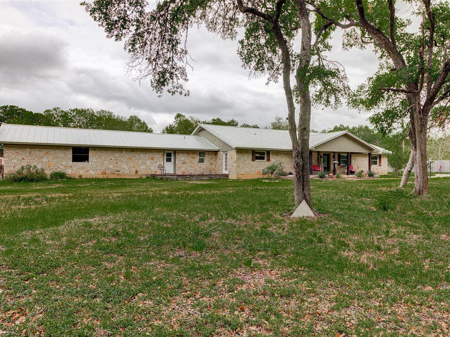 500 Buckaroo Trl Buda, TX 78610 - Thumbnail 4