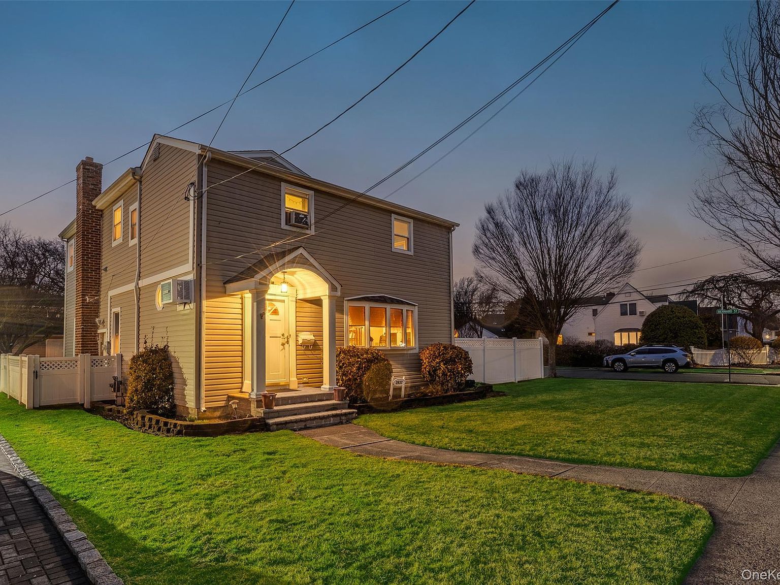 2632 Montauk Ave Merrick, NY 11566 - Thumbnail 4