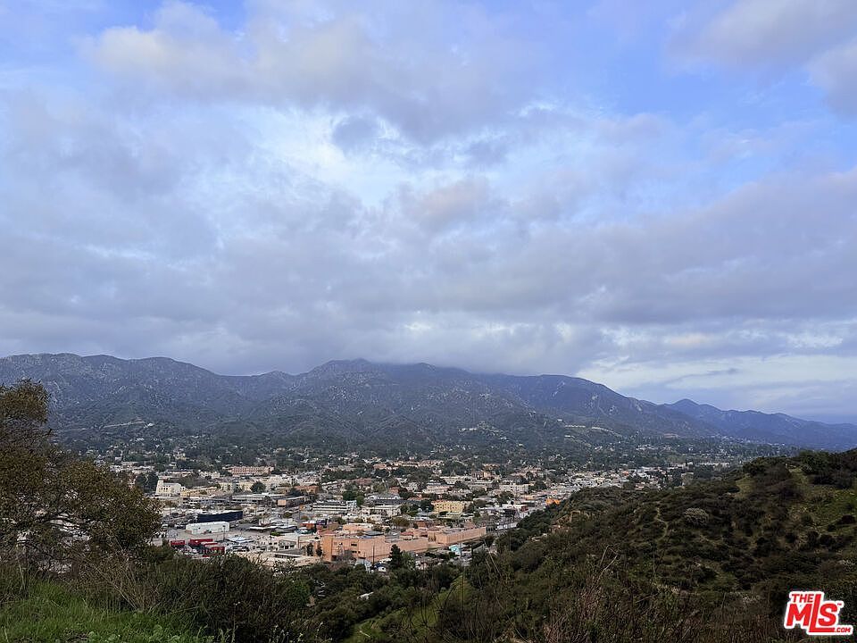 9735 N Estaban Way Tujunga, CA 91042 - Thumbnail 4