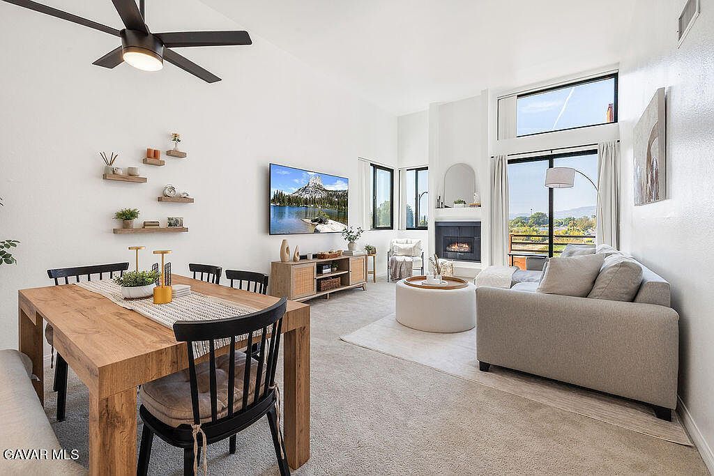 7826 Topanga Canyon Blvd APT 301 Canoga Park, CA 91304 - Thumbnail 4