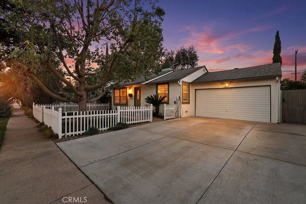 16937 Hartland St Van Nuys, CA 91406 - Thumbnail 4