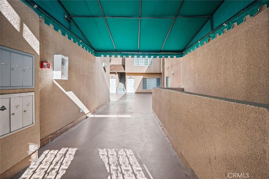 5620 Yolanda Ave APT 111 Tarzana, CA 91356 - Thumbnail 4