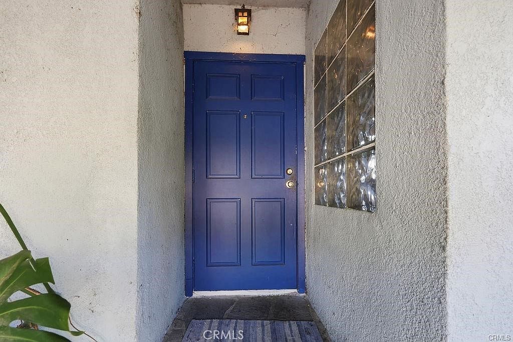 5618 Tehama St Los Angeles, CA 90042 - Thumbnail 4