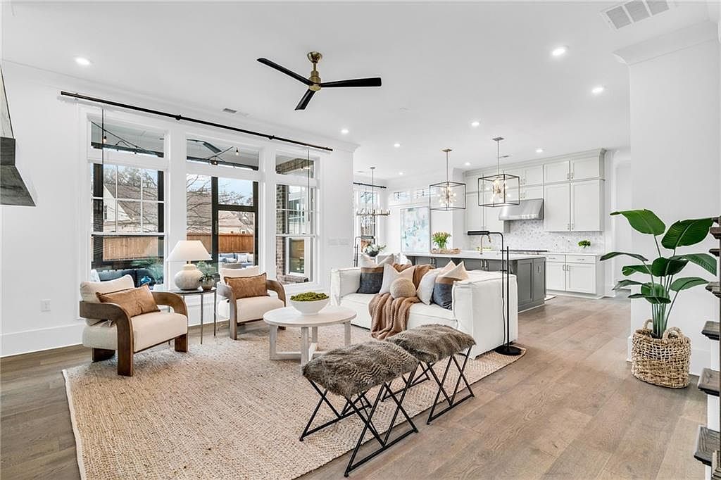 4524 Atley Woods Dr Atlanta, GA 30339 - Thumbnail 4