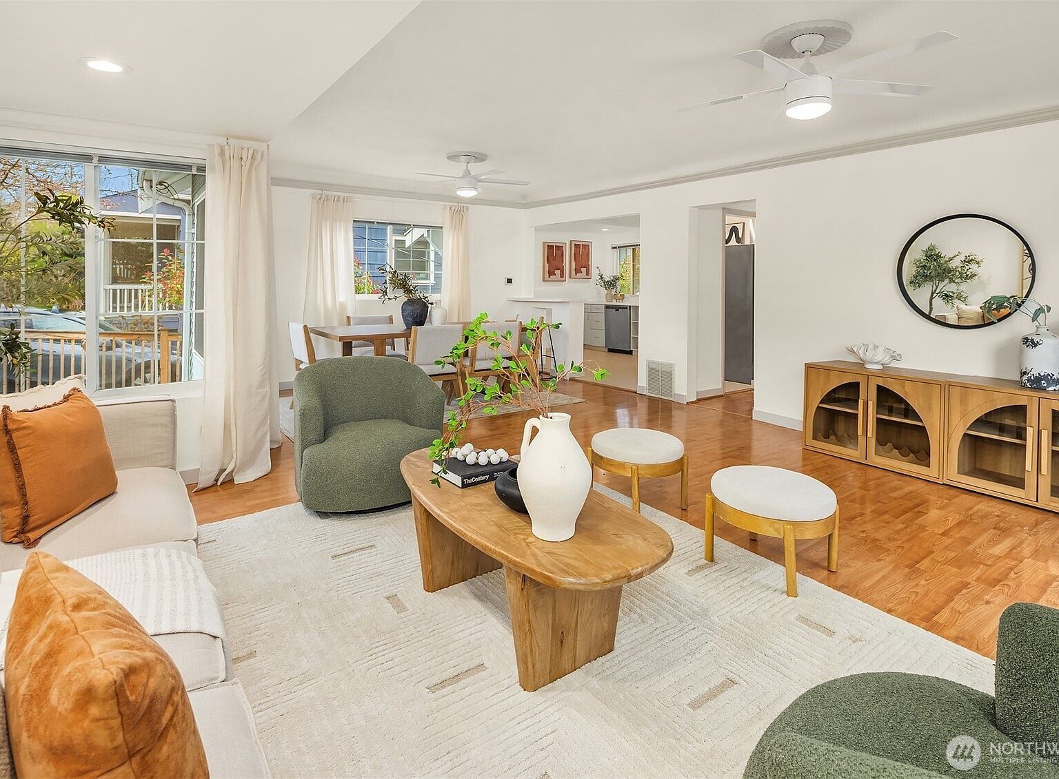 4715 S Orcas St Seattle, WA 98118 - Thumbnail 4