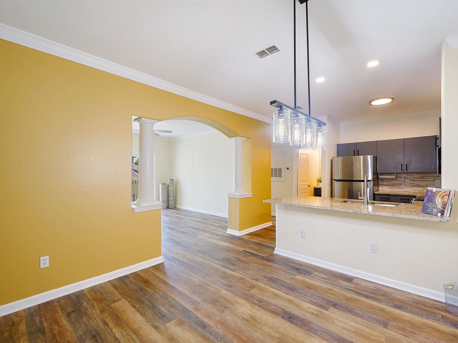 8290 Gate Pkwy UNIT 709 Jacksonville, FL 32216 - Thumbnail 4