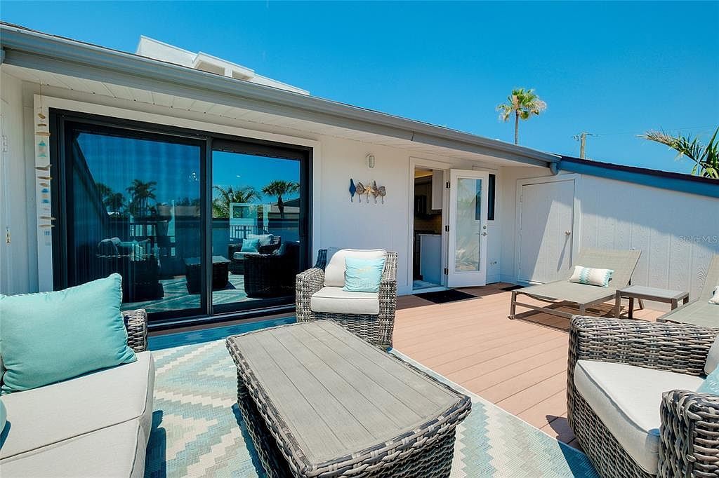 1001 Point Of Rocks Rd #207 Sarasota, FL 34242 - Thumbnail 4