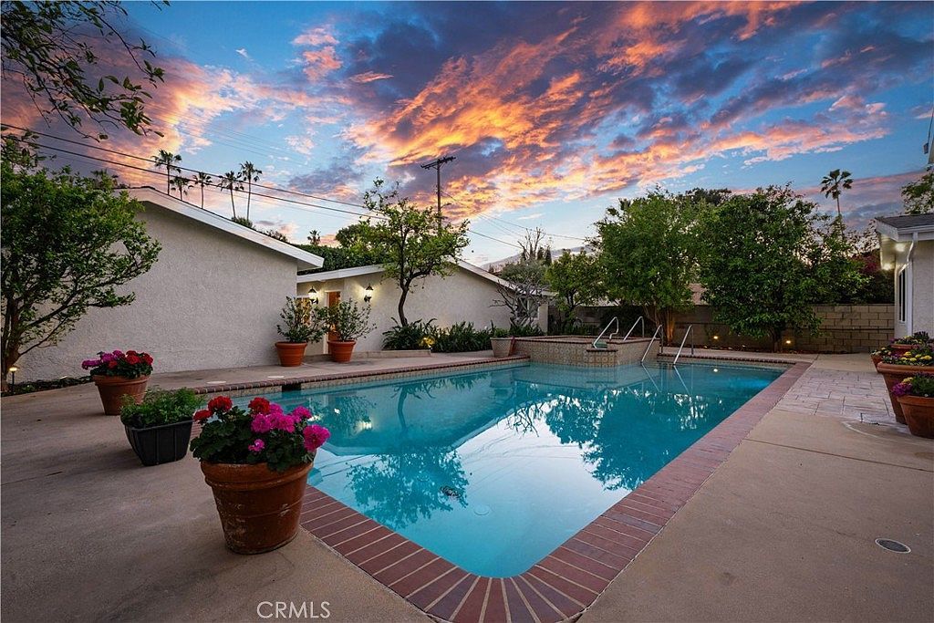 20624 Oxnard St Woodland Hills, CA 91367 - Thumbnail 4