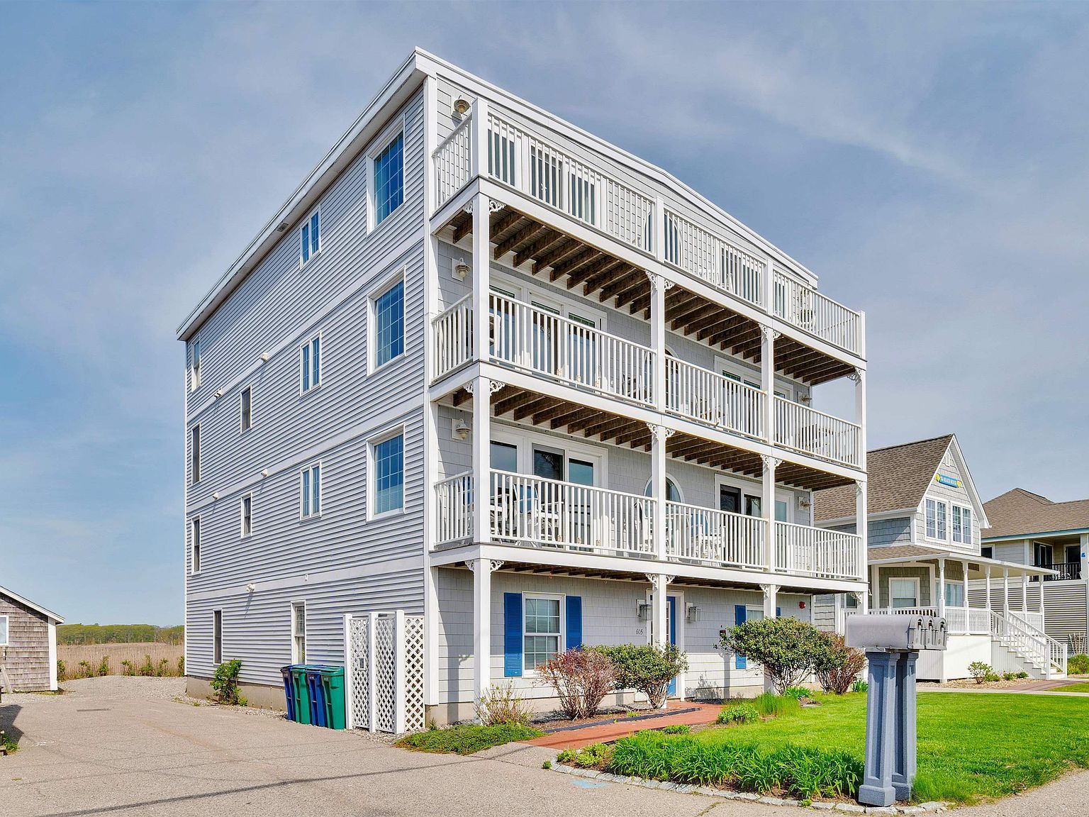 605 Ocean Blvd #1 Hampton, NH 03842 - Thumbnail 4