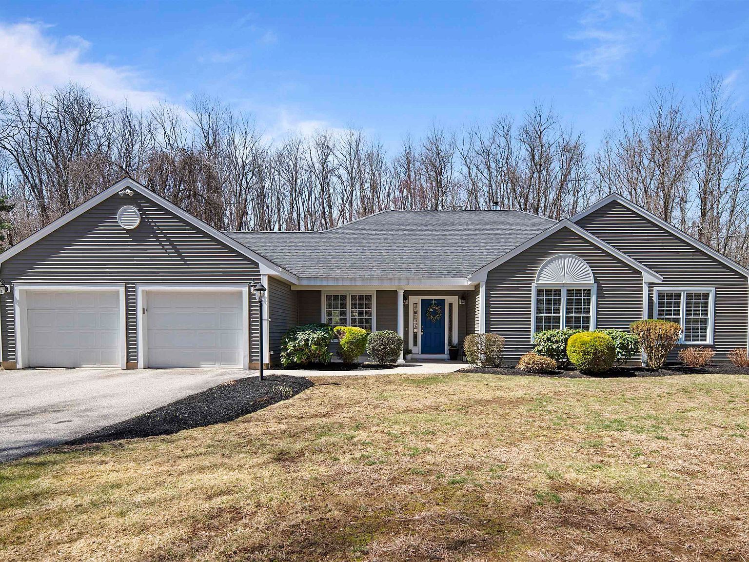 64 Cottage Rd Kensington, NH 03833 - Thumbnail 4