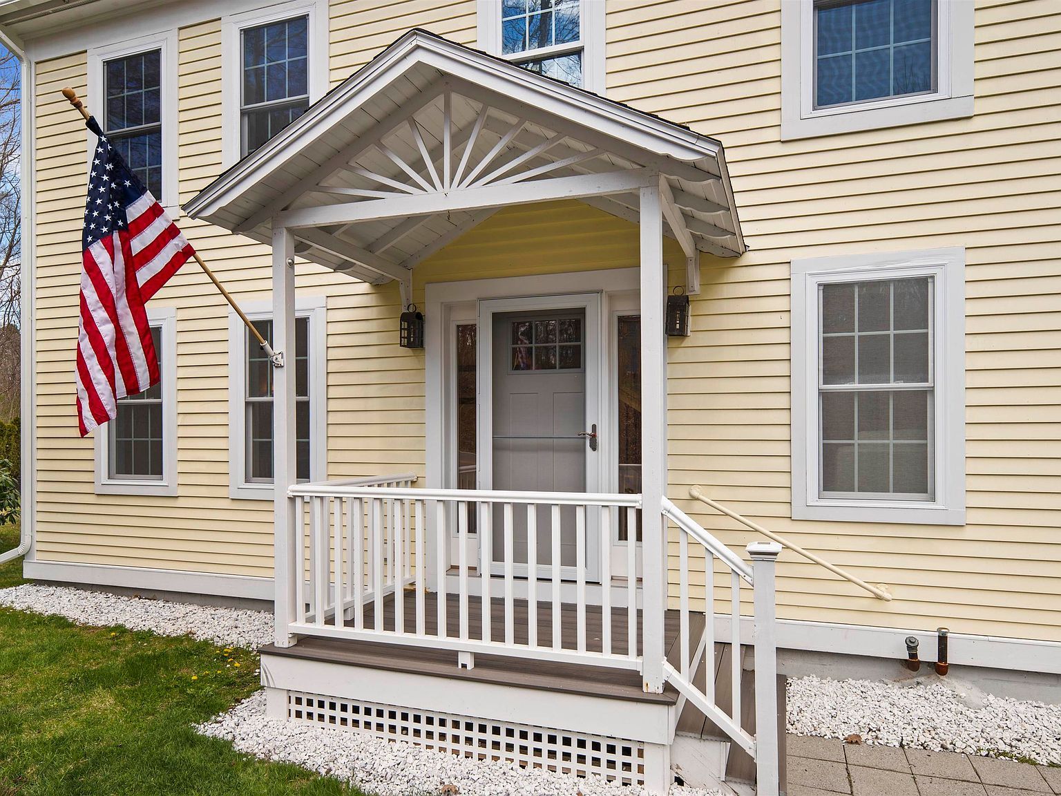 105 Brentwood Rd Exeter, NH 03833 - Thumbnail 4