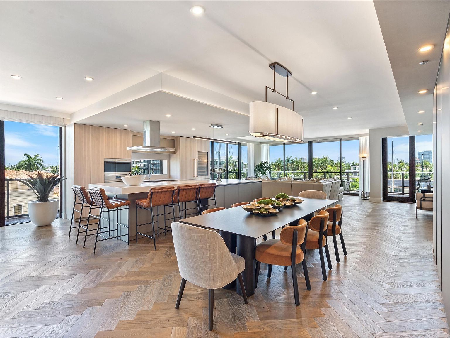 124 Hendricks Isle #Penthouse 401 Fort Lauderdale, FL 33304 - Thumbnail 4