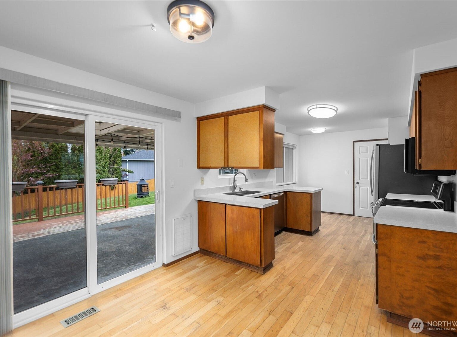11815 SE 206th St Kent, WA 98031 - Thumbnail 4