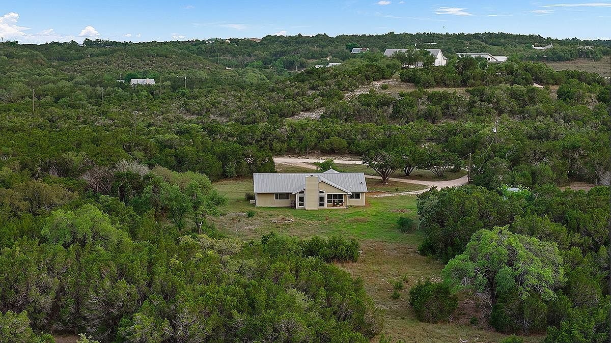 102 Rocky Creek Rd Dripping Springs, TX 78620 - Thumbnail 4