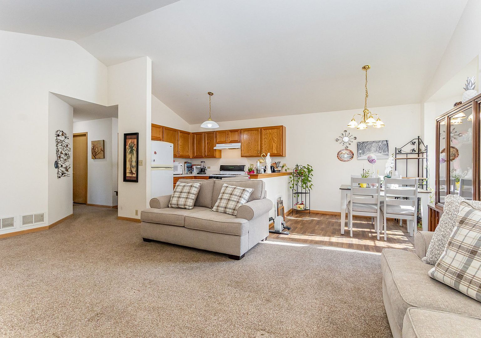 1804 Willow Circle Dr #1804 Crest Hill, IL 60403 - Thumbnail 4