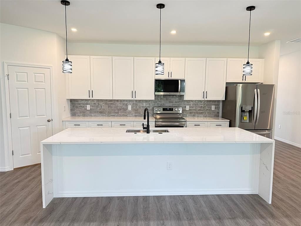 2607 Seagull Ln North Port, FL 34286 - Thumbnail 4