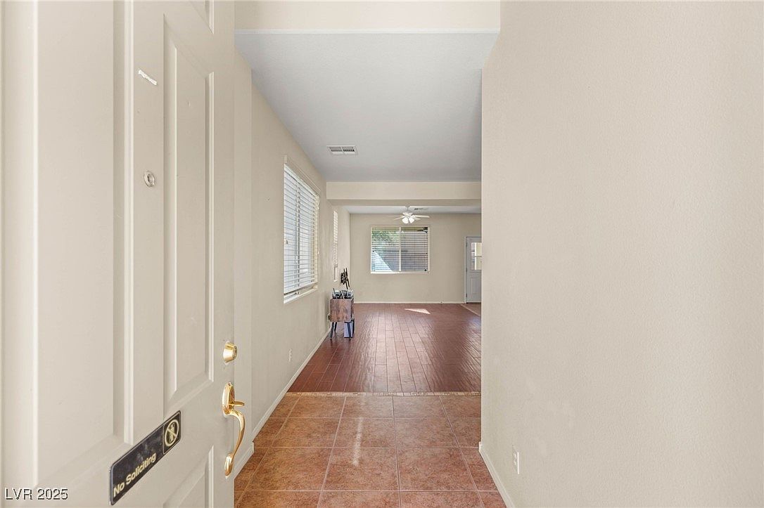 9025 Vintage Wine Ave Las Vegas, NV 89148 - Thumbnail 4