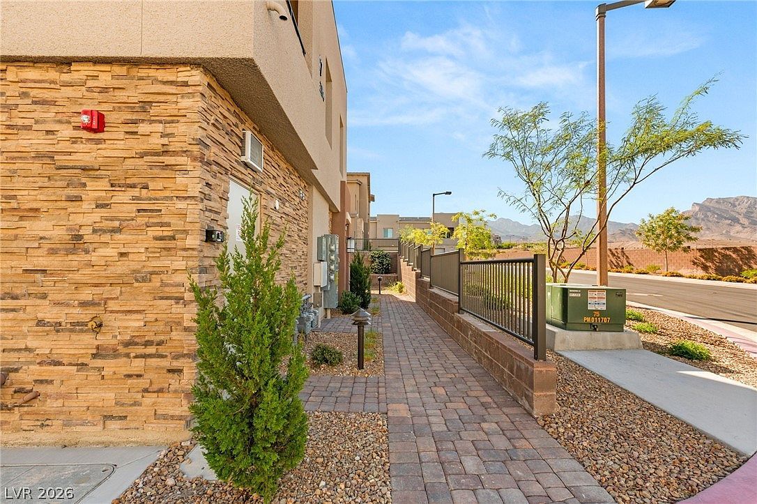 600 N Carriage Hill Dr #2156 Las Vegas, NV 89138 - Thumbnail 4