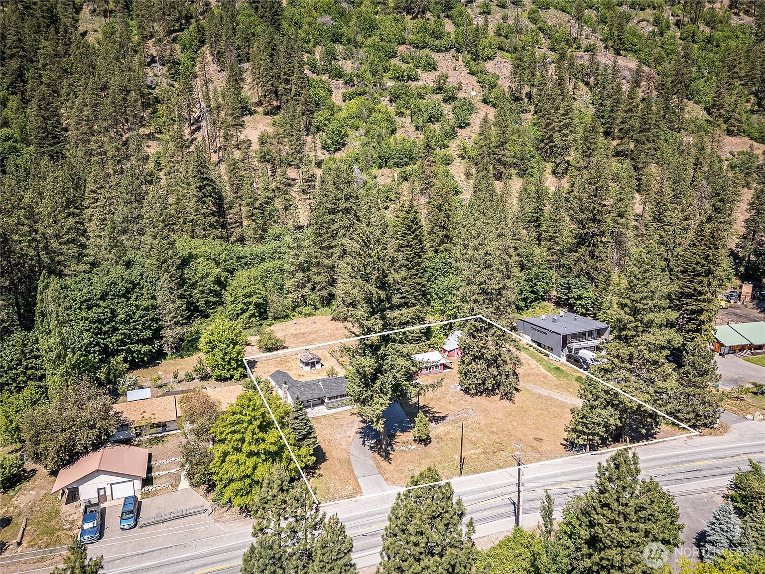 8494 Icicle Rd Leavenworth, WA 98826 - Thumbnail 4