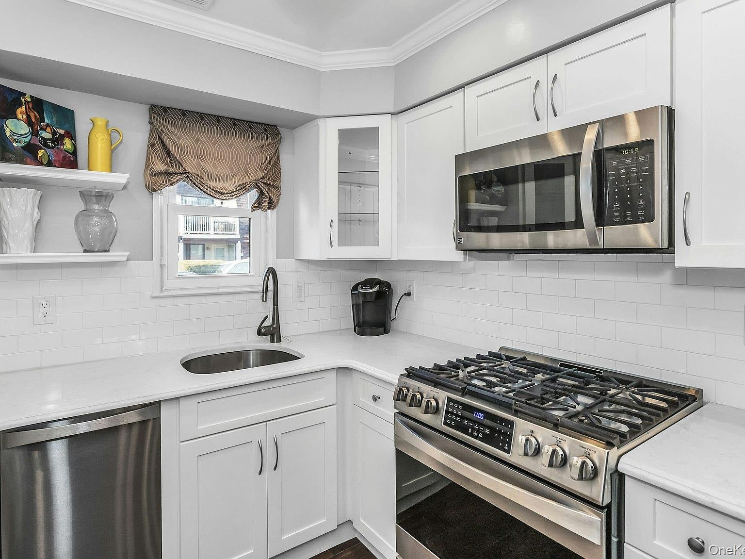 31 Cambridge Dr W Copiague, NY 11726 - Thumbnail 4