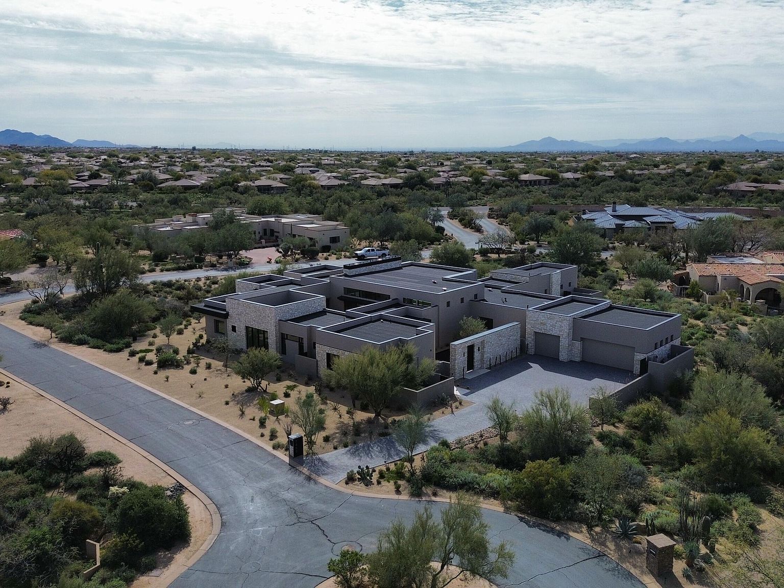 7498 E Whisper Rock Trl Scottsdale, AZ 85266 - Thumbnail 4