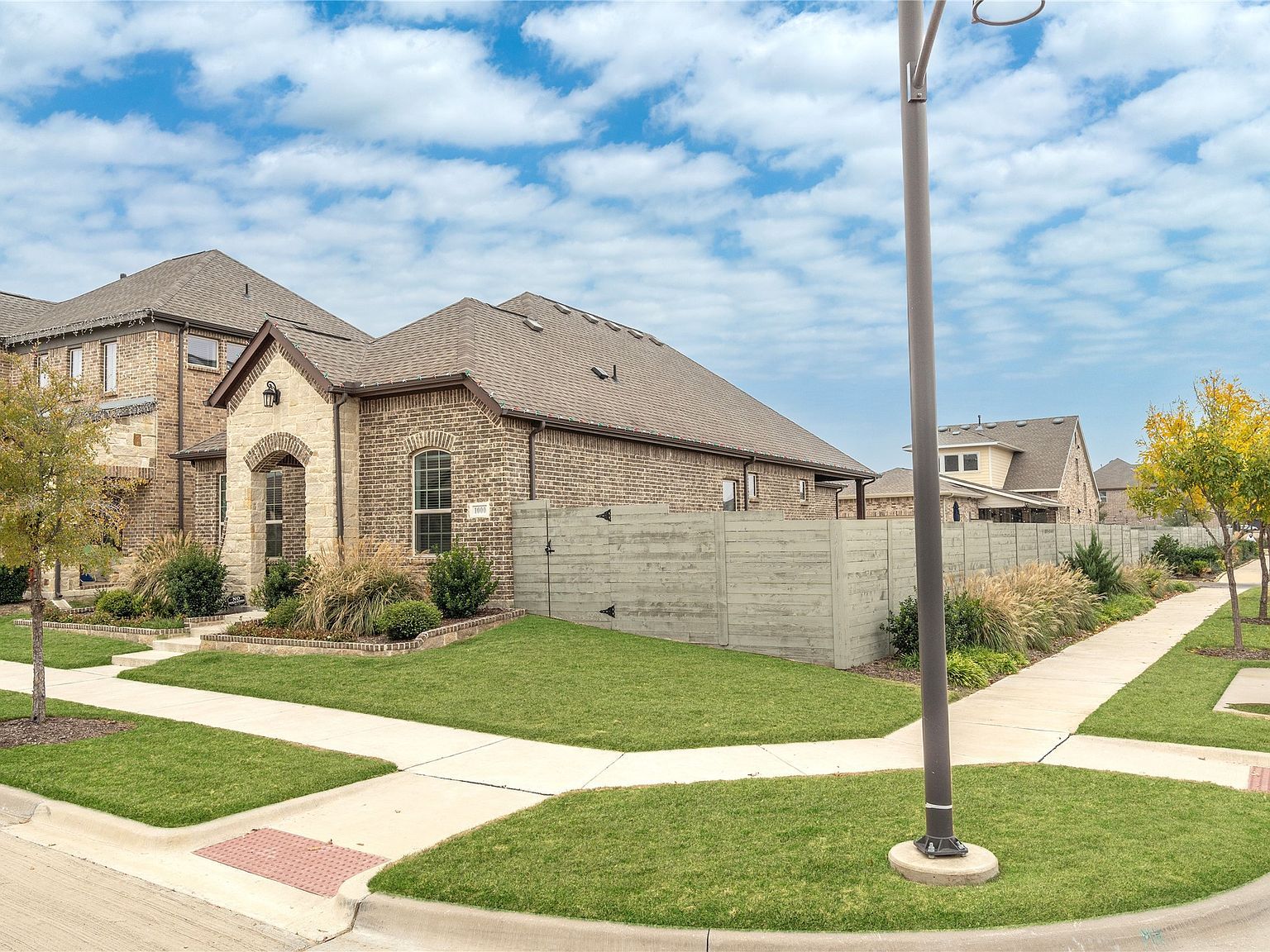 1000 Lamp Post Ln Argyle, TX 76226 - Thumbnail 4