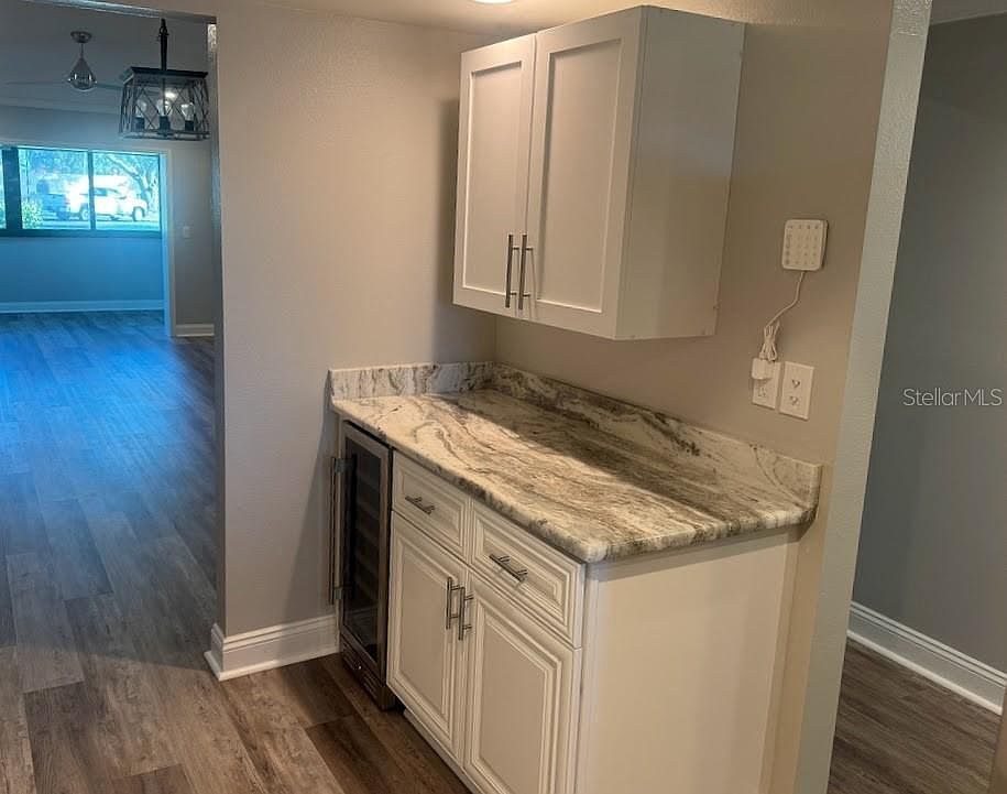 1317 57th St W Bradenton, FL 34209 - Thumbnail 4