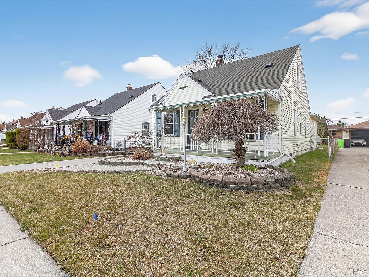 29901 Kelly Rd Roseville, MI 48066 - Thumbnail 4