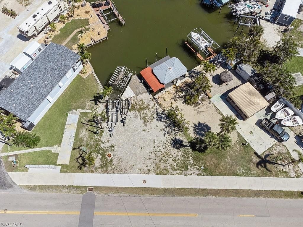 1603 Main St Fort Myers Beach, FL 33931 - Thumbnail 4