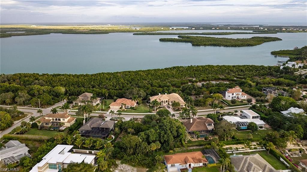 720 Inlet Dr Marco Island, FL 34145 - Thumbnail 4