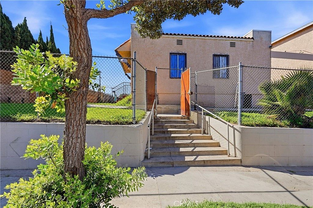 11143 Van Buren Ave Los Angeles, CA 90044 - Thumbnail 4