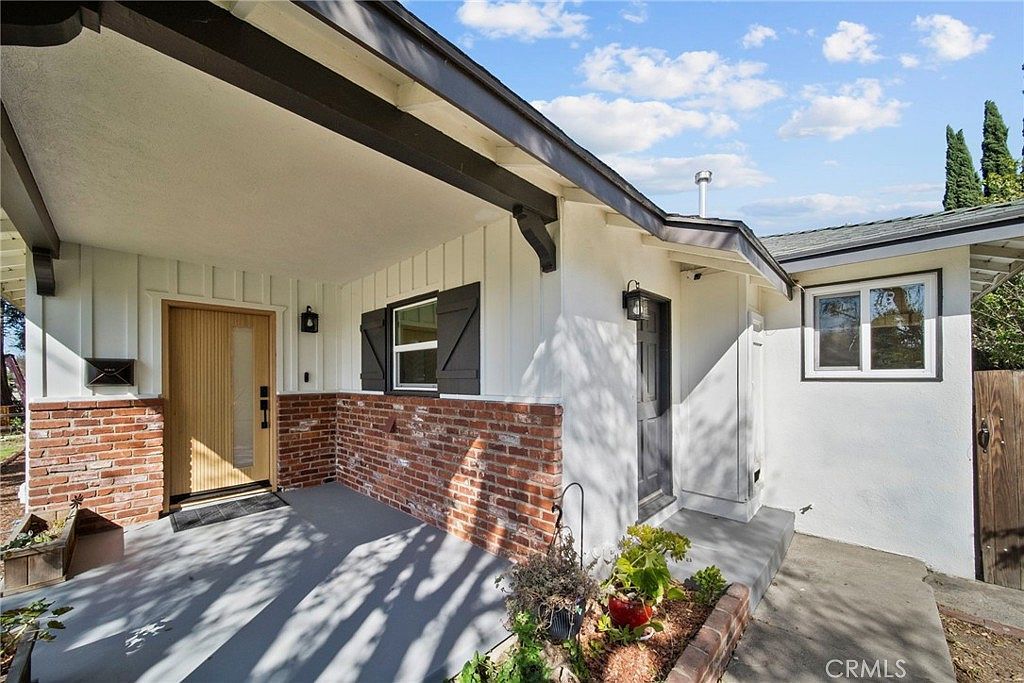 8936 Woodley Ave North Hills, CA 91343 - Thumbnail 4