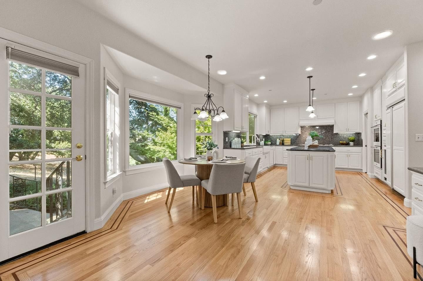 1925 Mantelli Dr Gilroy, CA 95020 - Thumbnail 4