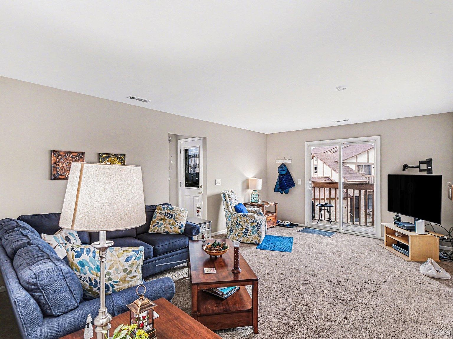 946 Country Club Dr Saint Clair Shores, MI 48082 - Thumbnail 4