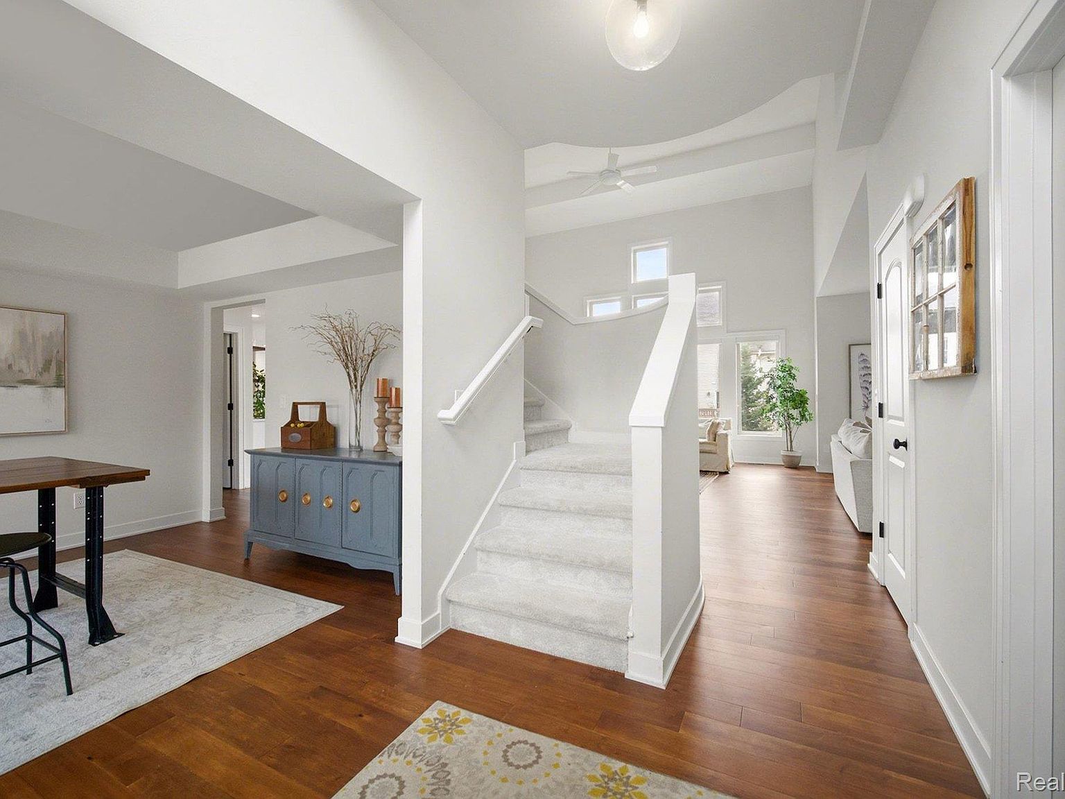 1717 Foxdale Ln Ann Arbor, MI 48108 - Thumbnail 4