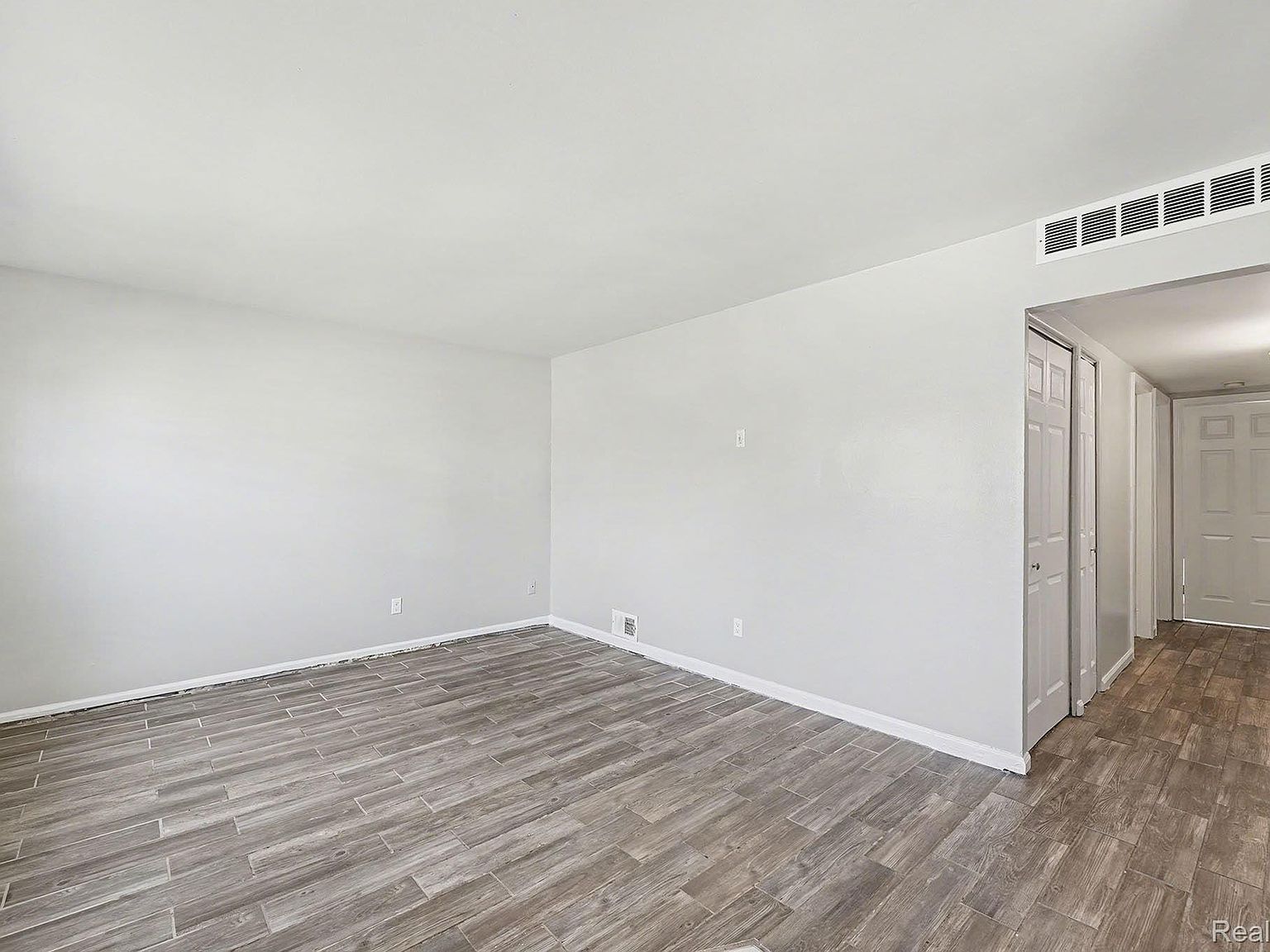 14421 Bailey St Taylor, MI 48180 - Thumbnail 4