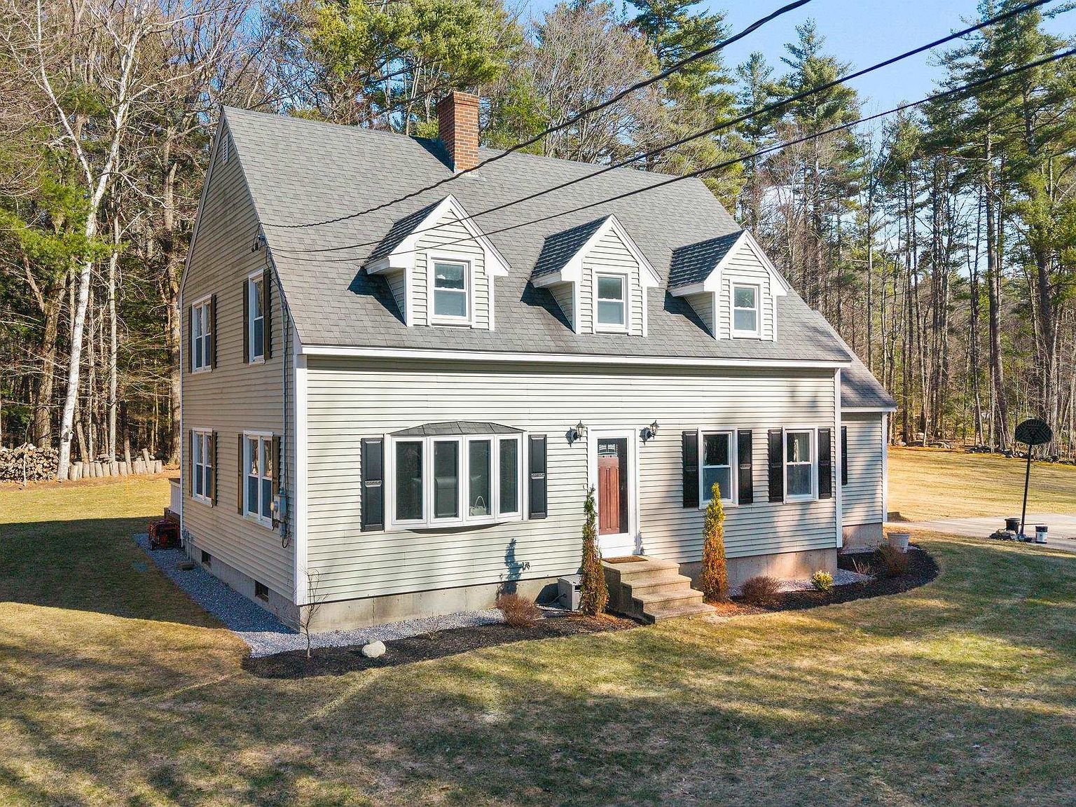 916 River Rd Weare, NH 03281 - Thumbnail 4