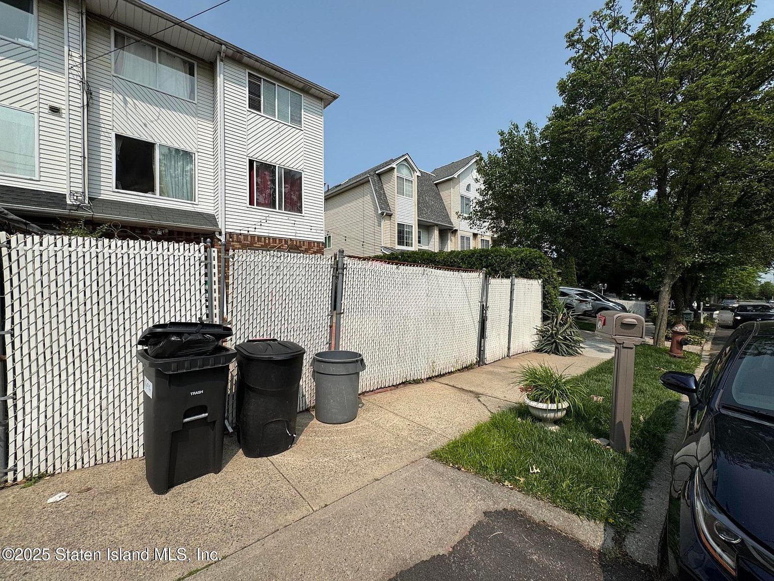 494 Winant Ave Staten Island, NY 10309  | Single Family