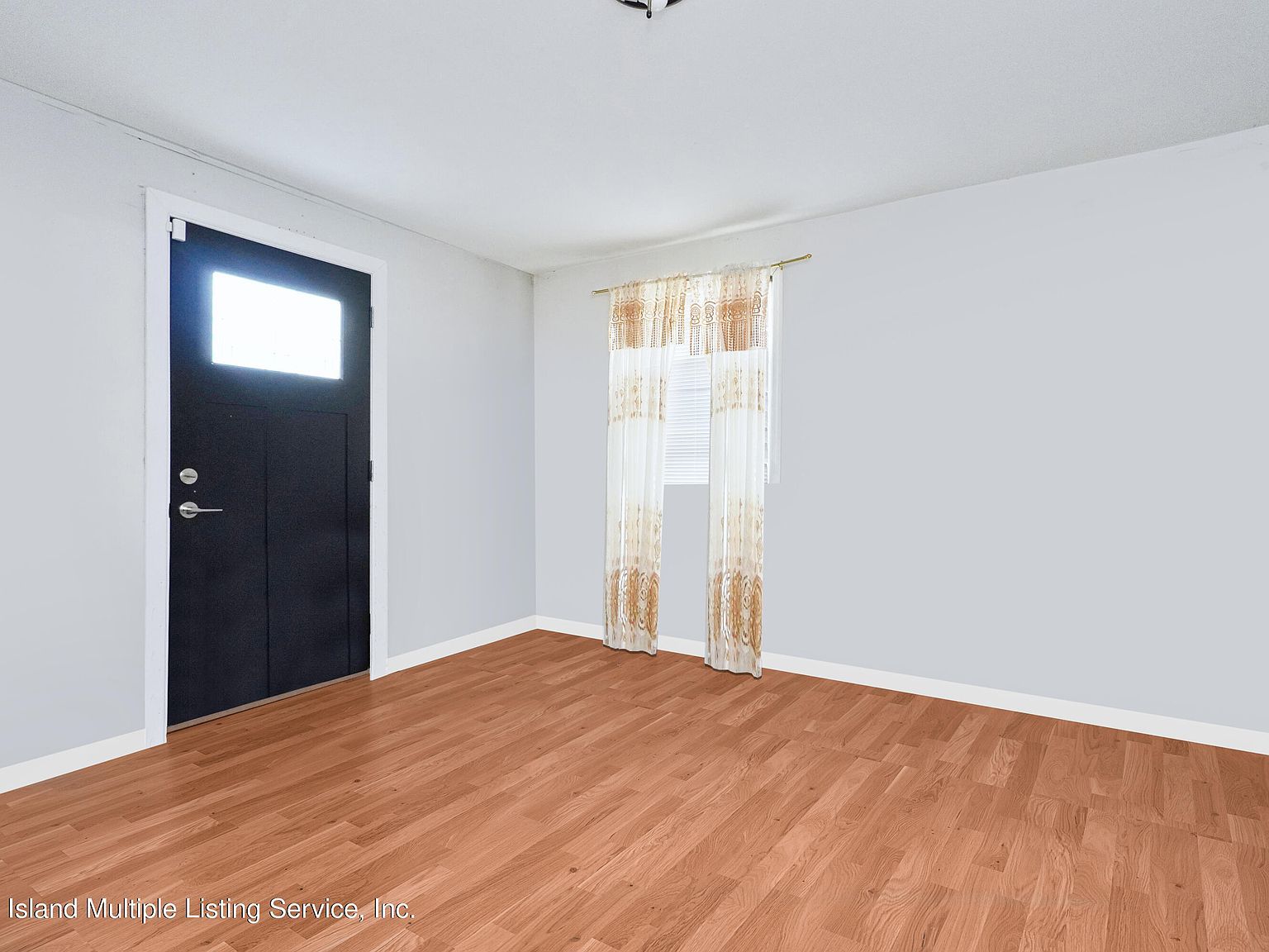 48 White Plains Ave Staten Island, NY 10305 - Thumbnail 4