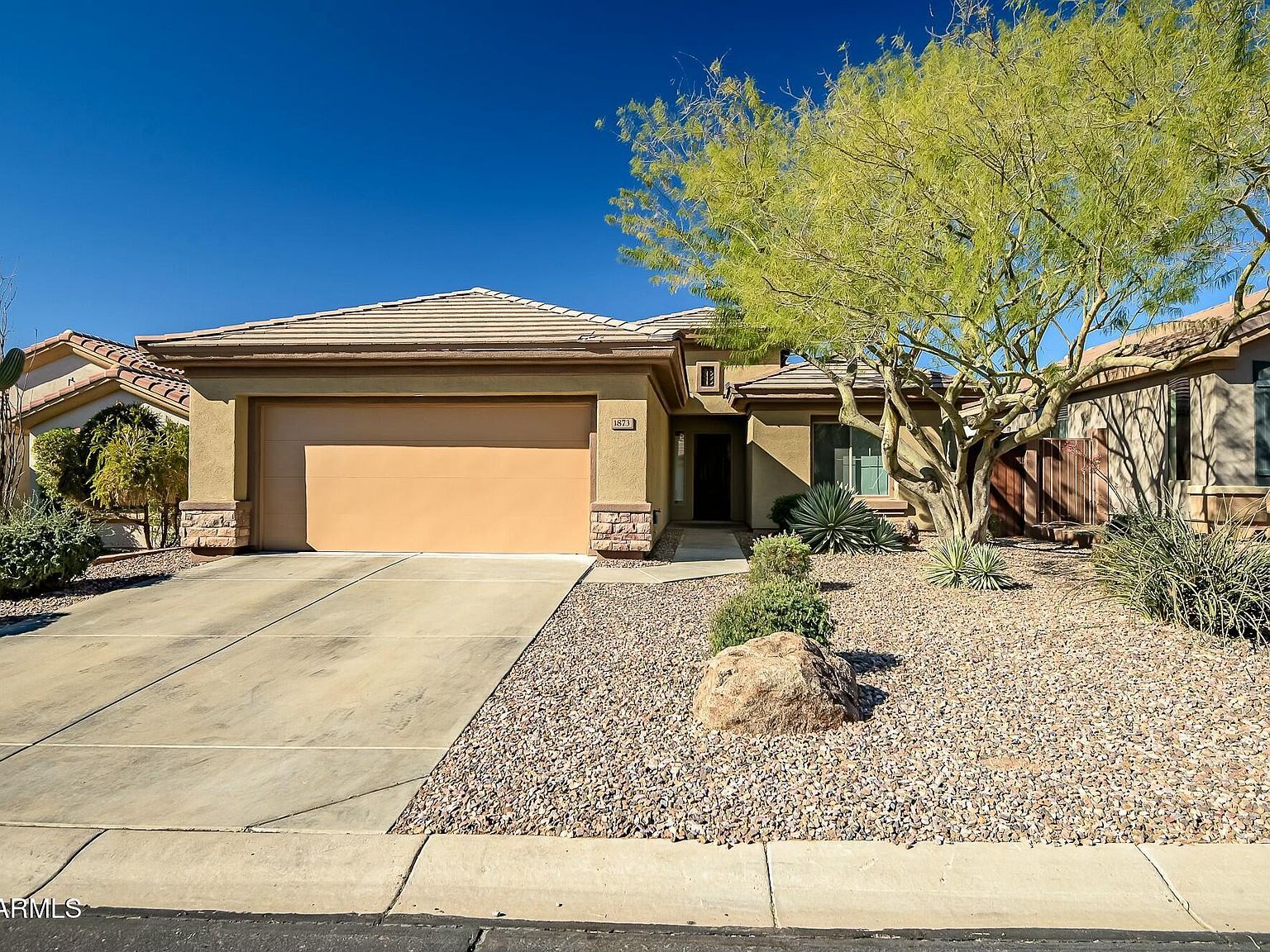 1873 W Dion Dr Phoenix, AZ 85086 - Thumbnail 4