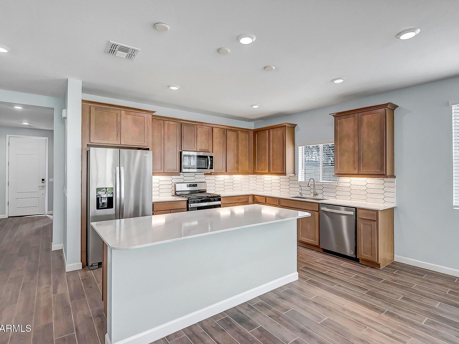 15896 W Desert Hollow Dr Surprise, AZ 85387 - Thumbnail 4