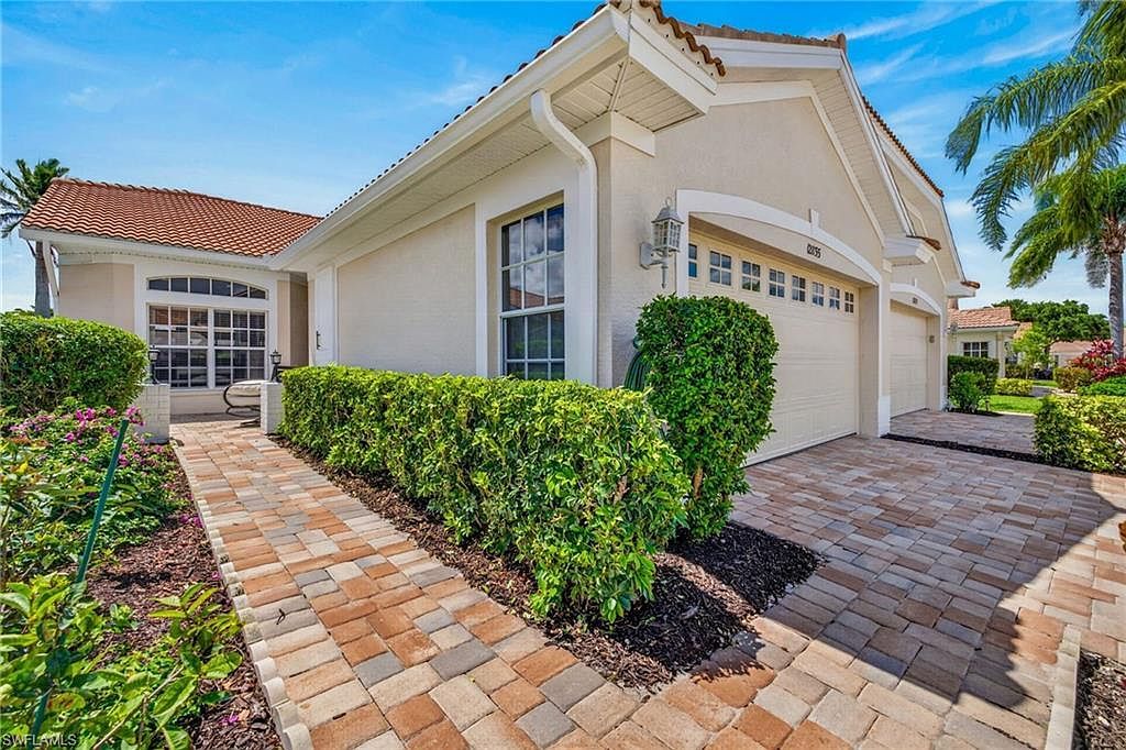 12855 Devonshire Lakes Cir Fort Myers, FL 33913 - Thumbnail 4
