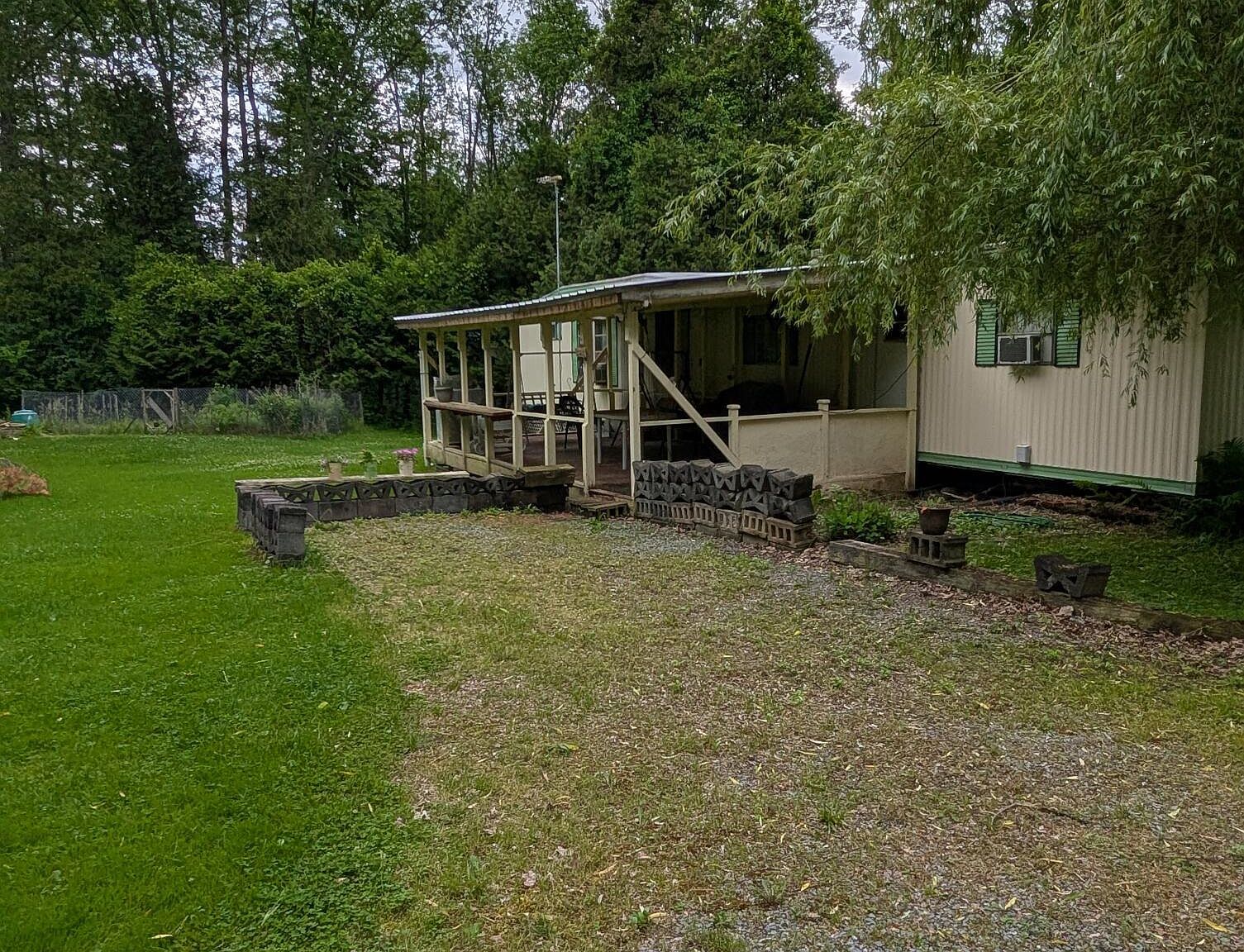 27 Elm Ave Willsboro, NY 12996 - Thumbnail 4