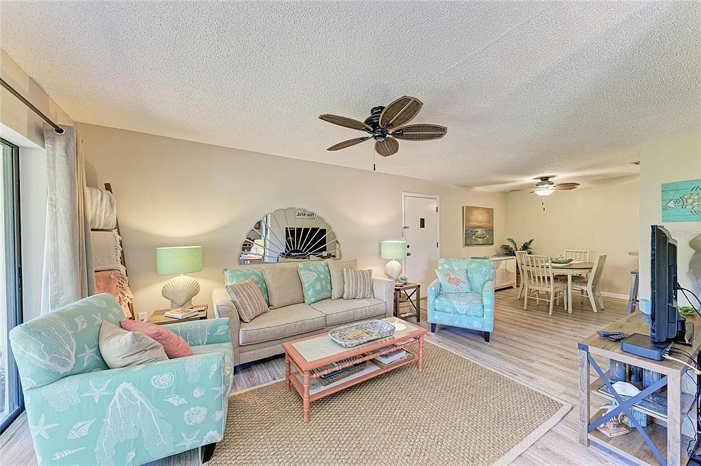 756 White Pine Tree Rd APT 210 Venice, FL 34285 - Thumbnail 4