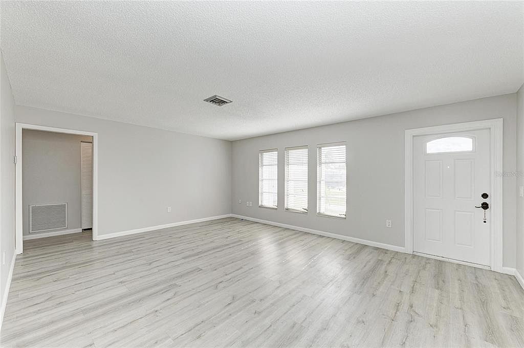 140 Circlewood Dr #C1-4 Venice, FL 34293 - Thumbnail 4