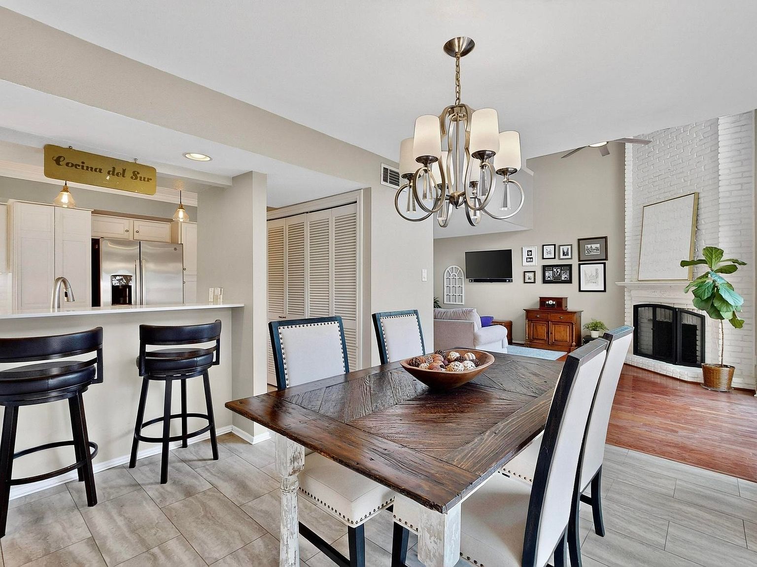 6437 Cedar Hollow Dr Dallas, TX 75248 - Thumbnail 4