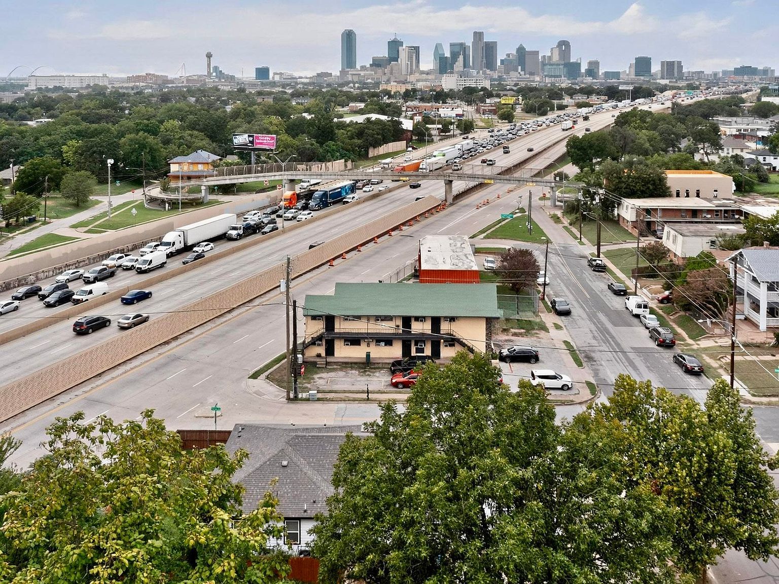 3525 Colonial Ave Dallas, TX 75215 - Thumbnail 4