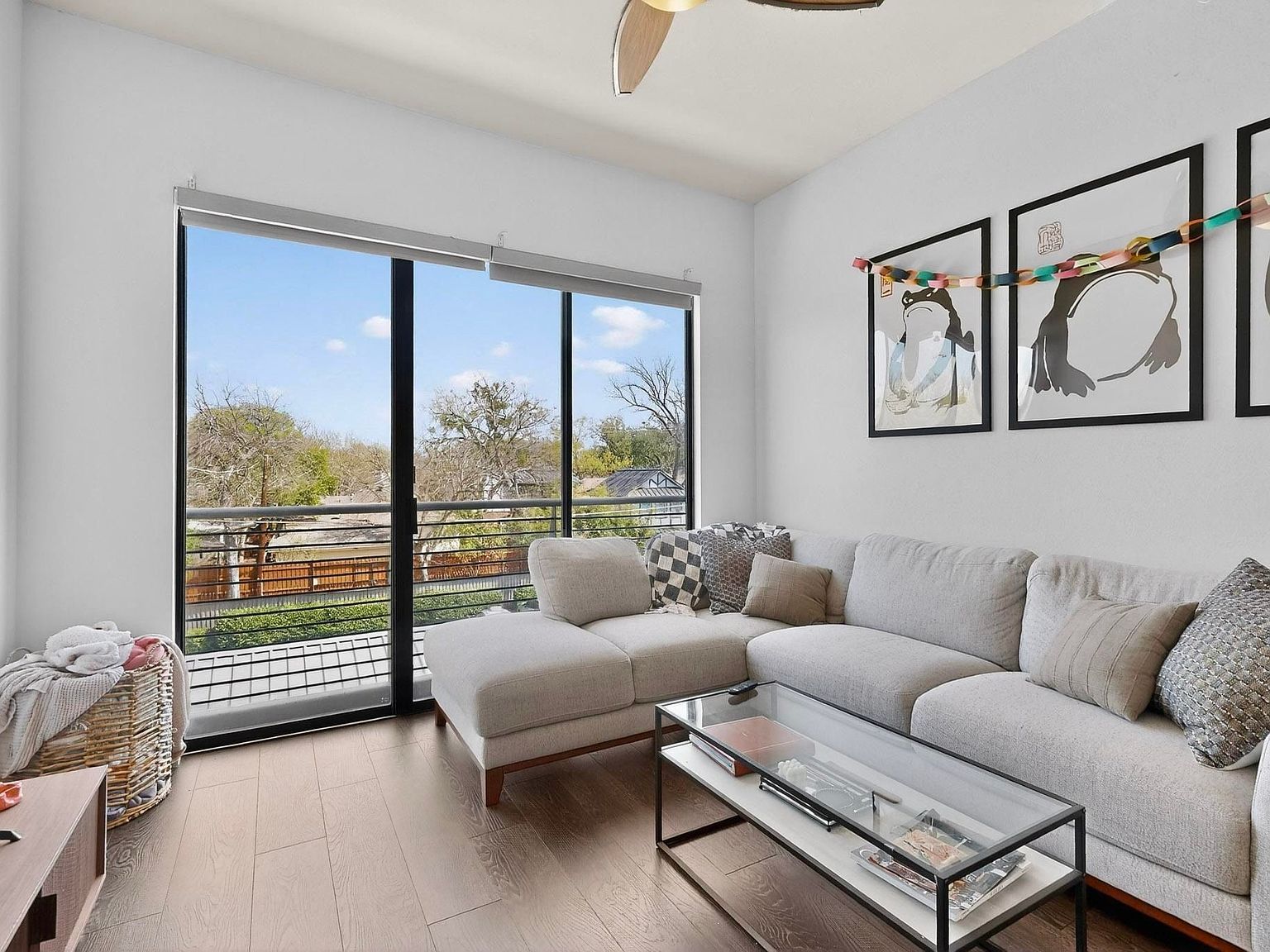 4414 Cedar Springs Rd APT 318 Dallas, TX 75219 - Thumbnail 4