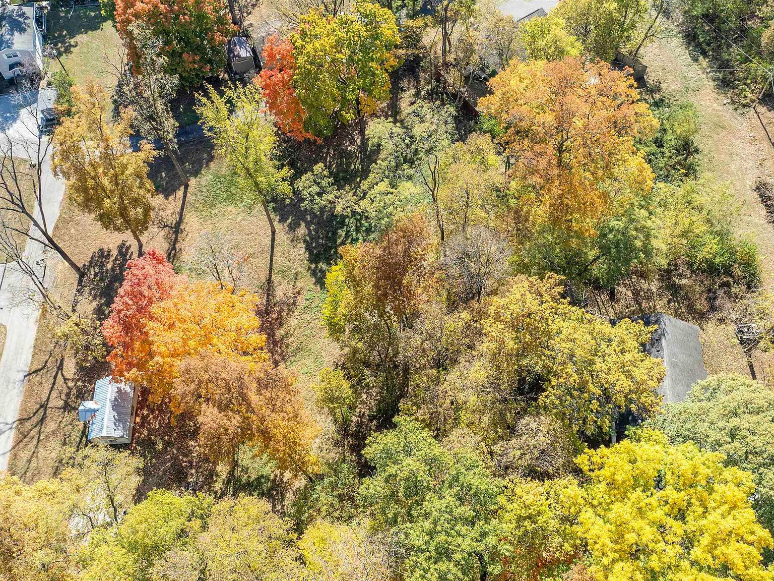 2222 S Runway Ct Monticello, IN 47960 - Thumbnail 4